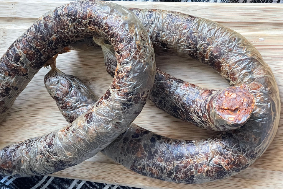 Sucuk – tradycyjna turecka kiełbasa